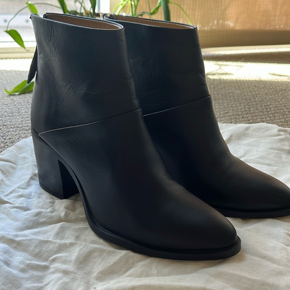 Nisolo Shoes - Nisolo Dari Commuter Boot